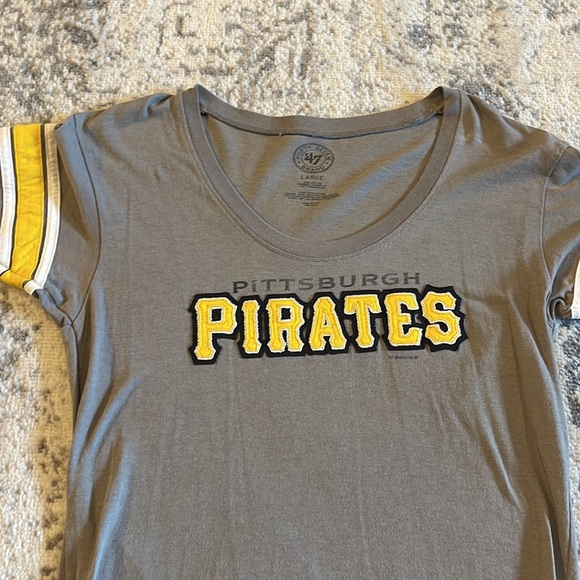 Pittsburgh Pirates Shirt - Picture 2 of 4